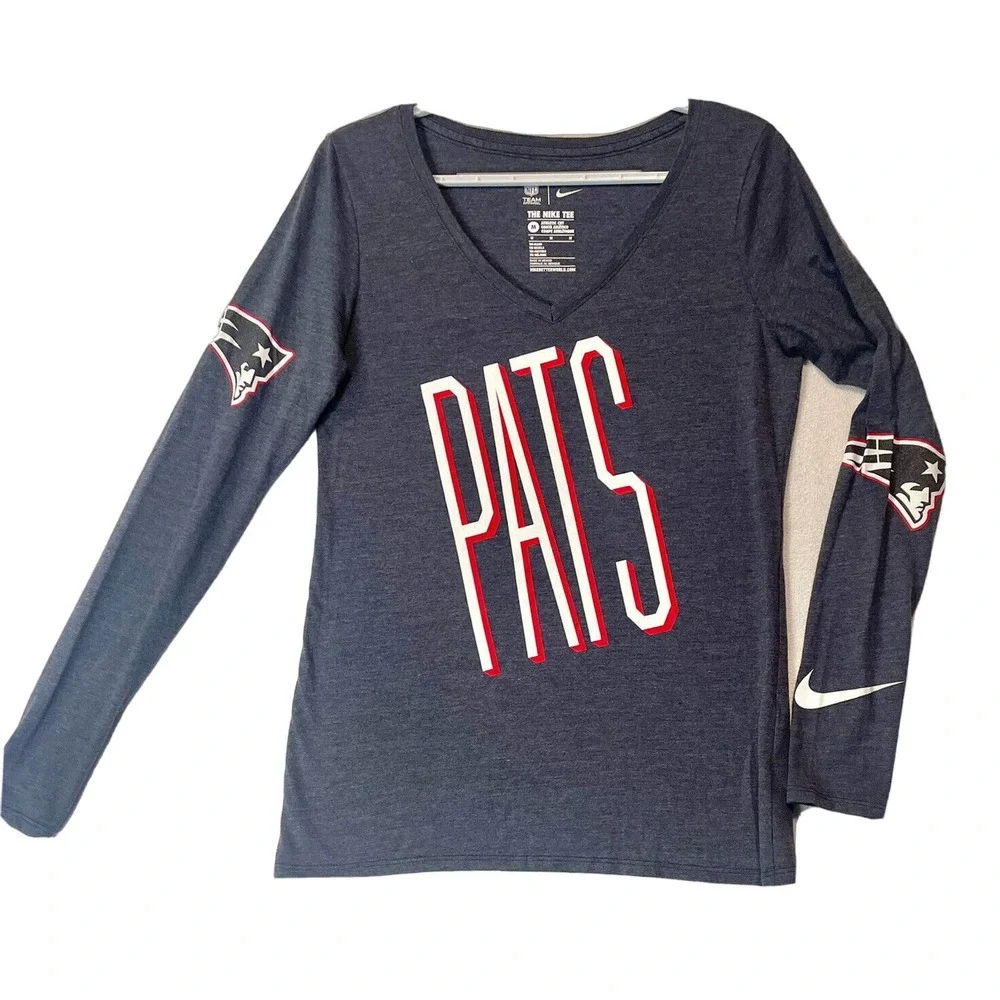 NIKE NEW ENGLAND PATRIOTS WOMENS T- SHIRT SZ MEDIUM NFL ATHLETIC LONG SLEEVE - Picture 4 of 8